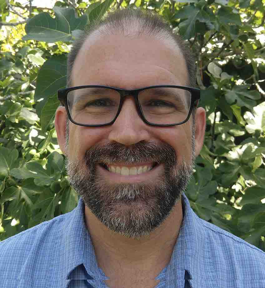 Dr. Steve DeNeefe