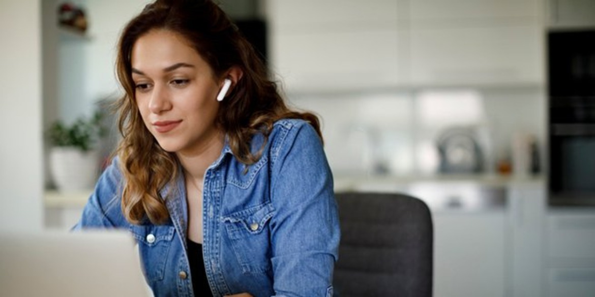 Woman on laptop